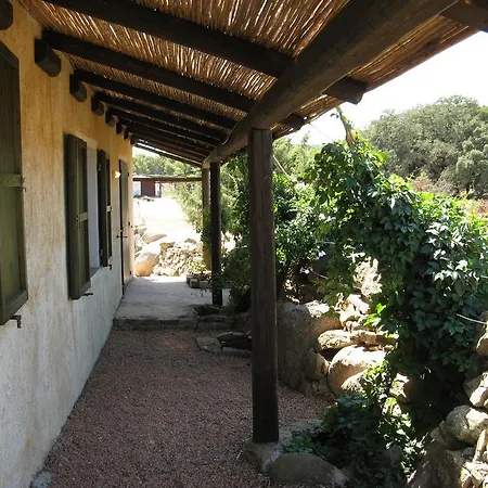 アパート La Macciona アリエントゥ